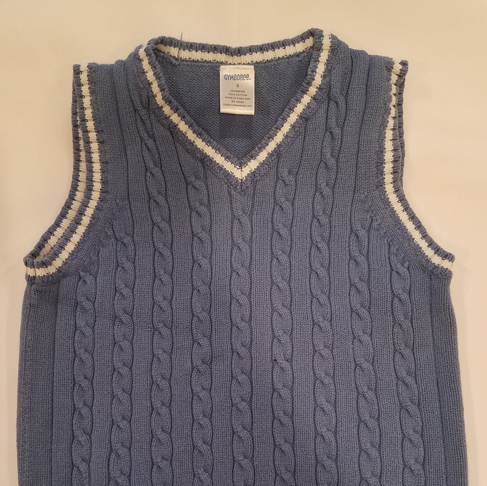 Sweater vest - repost